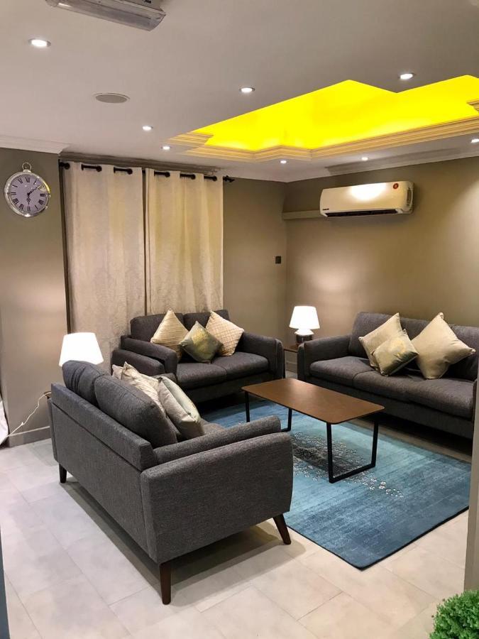 Al Rawdha Hotel Apartments ชาร์จาห์ ภายนอก รูปภาพ