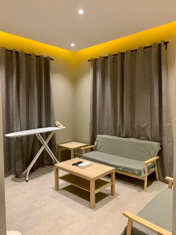 Al Rawdha Hotel Apartments ชาร์จาห์ ภายนอก รูปภาพ